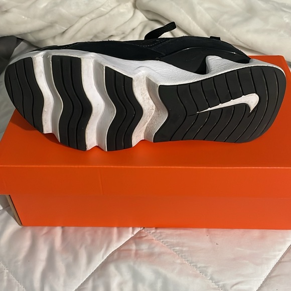 black nike ryz 365 2’s - Picture 10 of 12